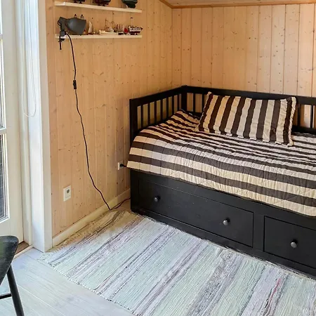 Dom wakacyjny Family-friendly Summer House Near The *