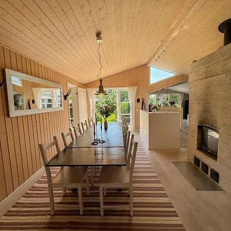 Family-friendly Summer House Near The Otterup